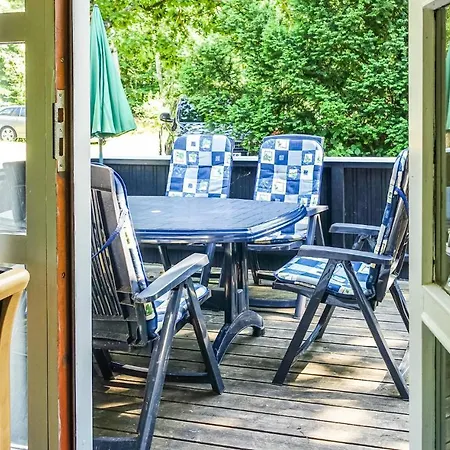 2 Bedroom Amazing In Casa vacanze *