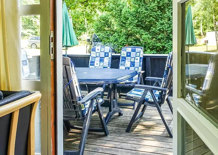 2 Bedroom Amazing In Casa vacanze *